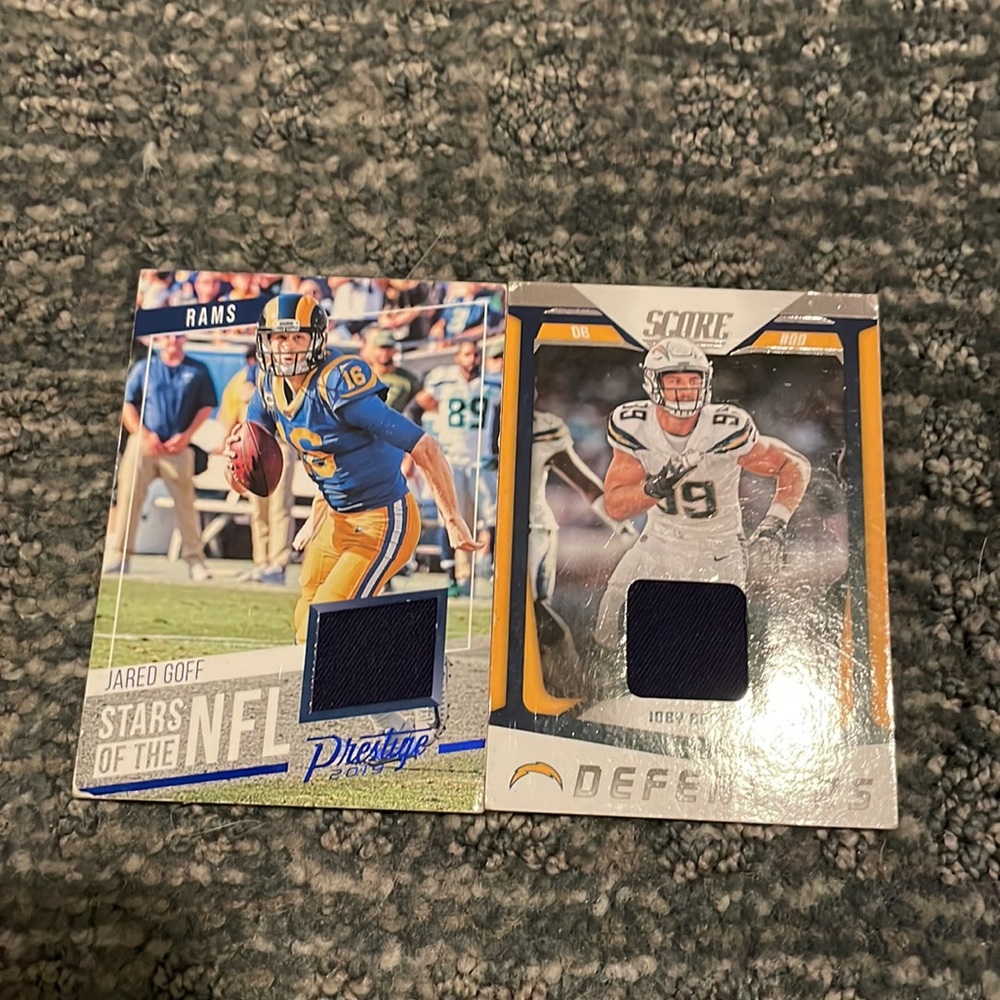 Football cards - Picture 2 of 6